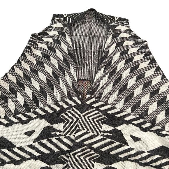 Colorful Bohemian Coatigan Cardigan Sleeveles Black & White size Medium - Picture 10 of 14